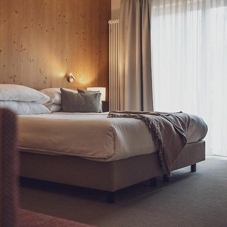 Hotel Waldhuus Νταβός Εξωτερικό φωτογραφία