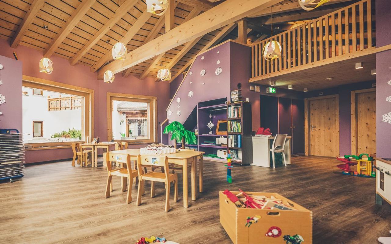 Hotel Waldhuus Νταβός Εξωτερικό φωτογραφία