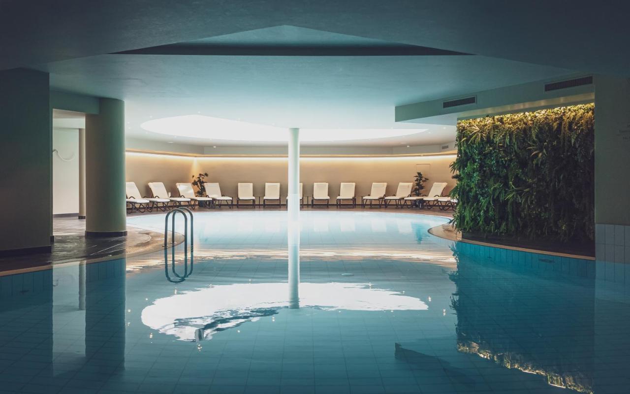 Hotel Waldhuus Νταβός Εξωτερικό φωτογραφία