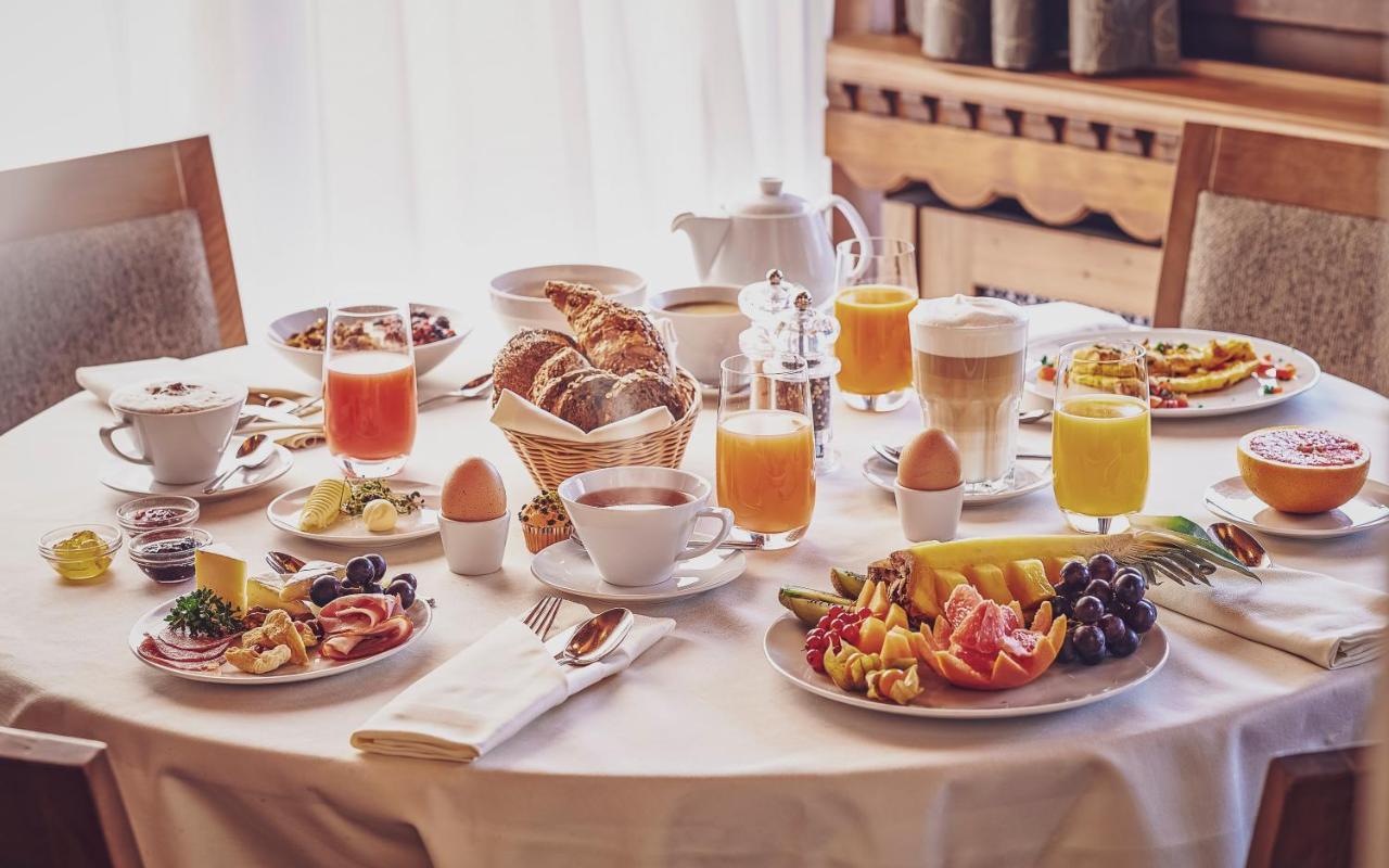 Hotel Waldhuus Νταβός Εξωτερικό φωτογραφία