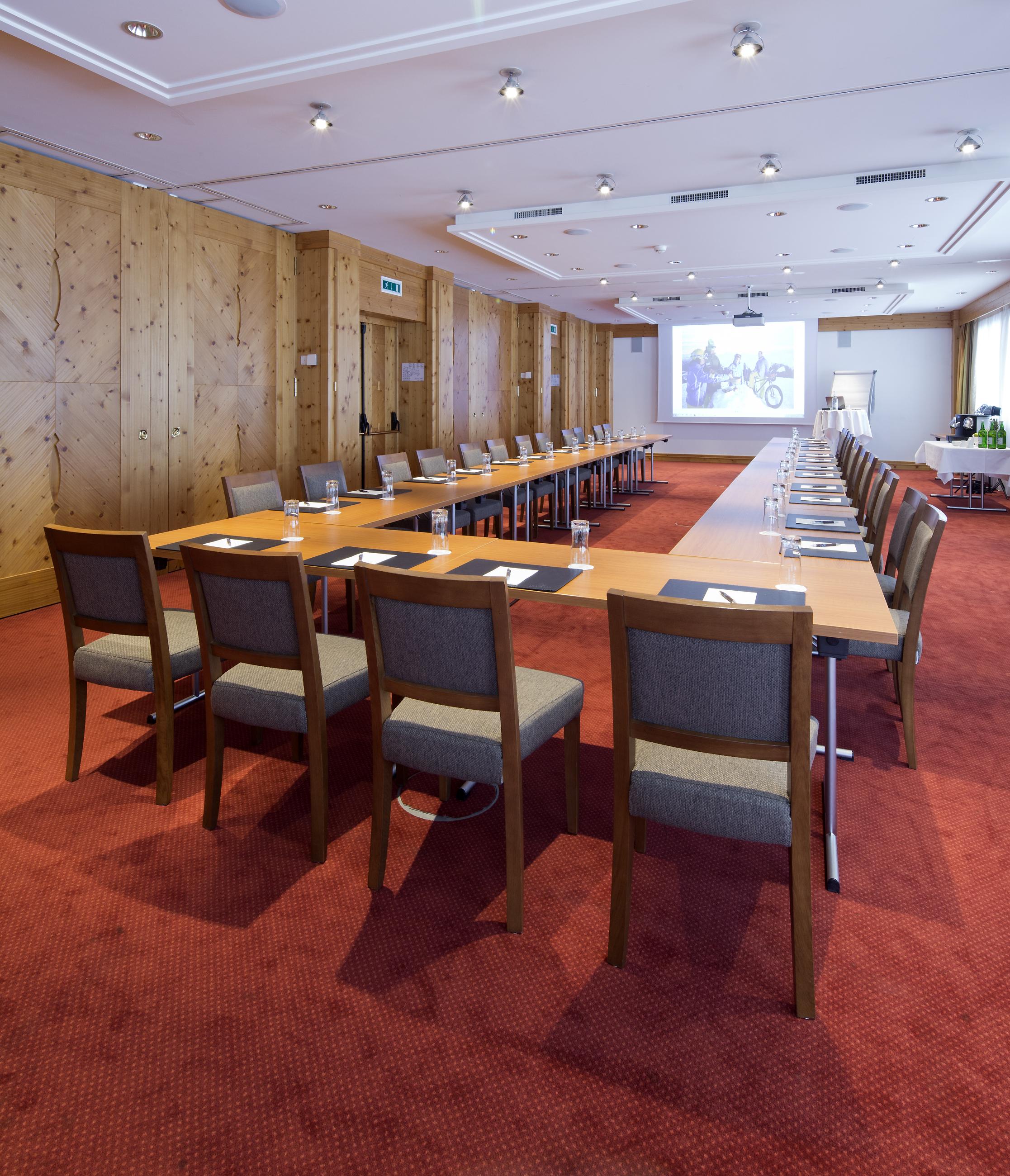 Hotel Waldhuus Νταβός Εξωτερικό φωτογραφία